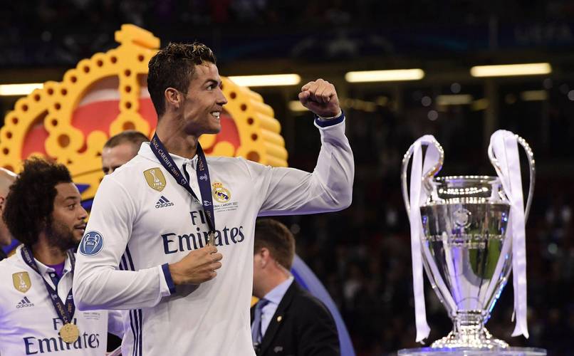 骁龙 8s Gen4 深度剖析：跑分与游戏双双领先竞品