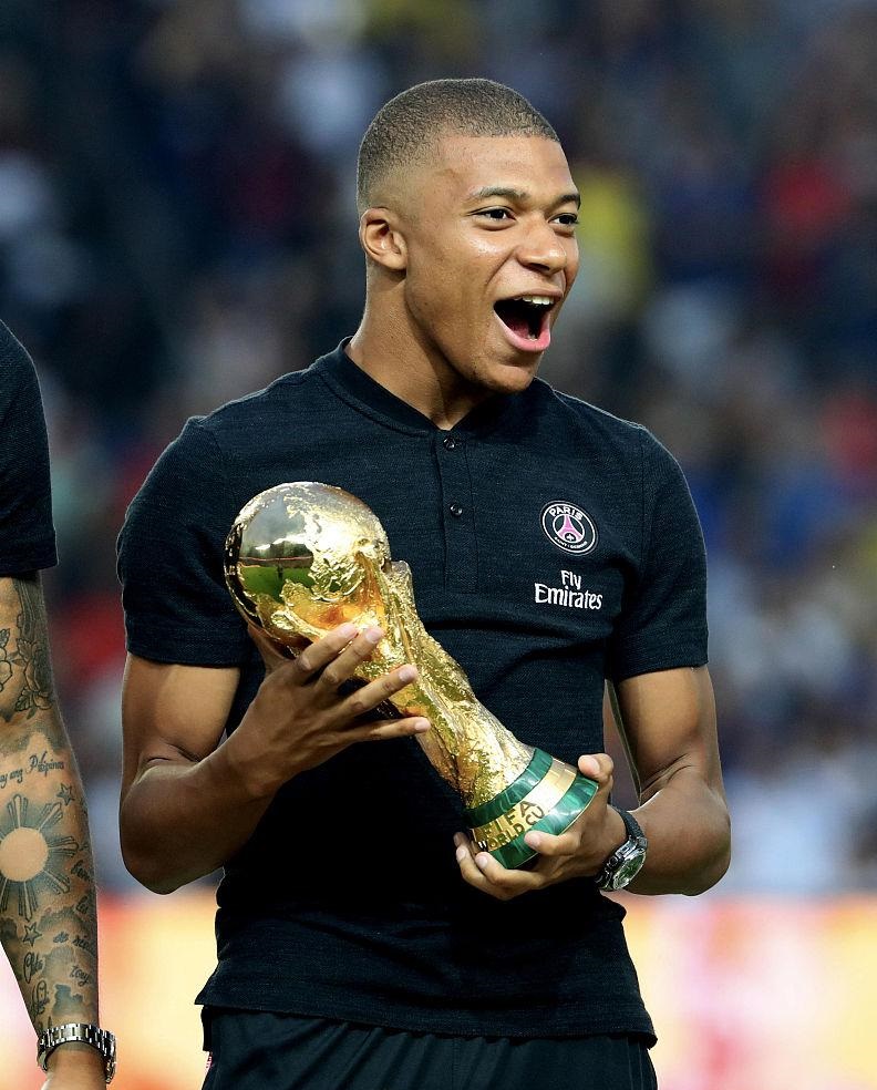 来“瓦手”秀！《无畏契约手游》这场发布会有多炫？