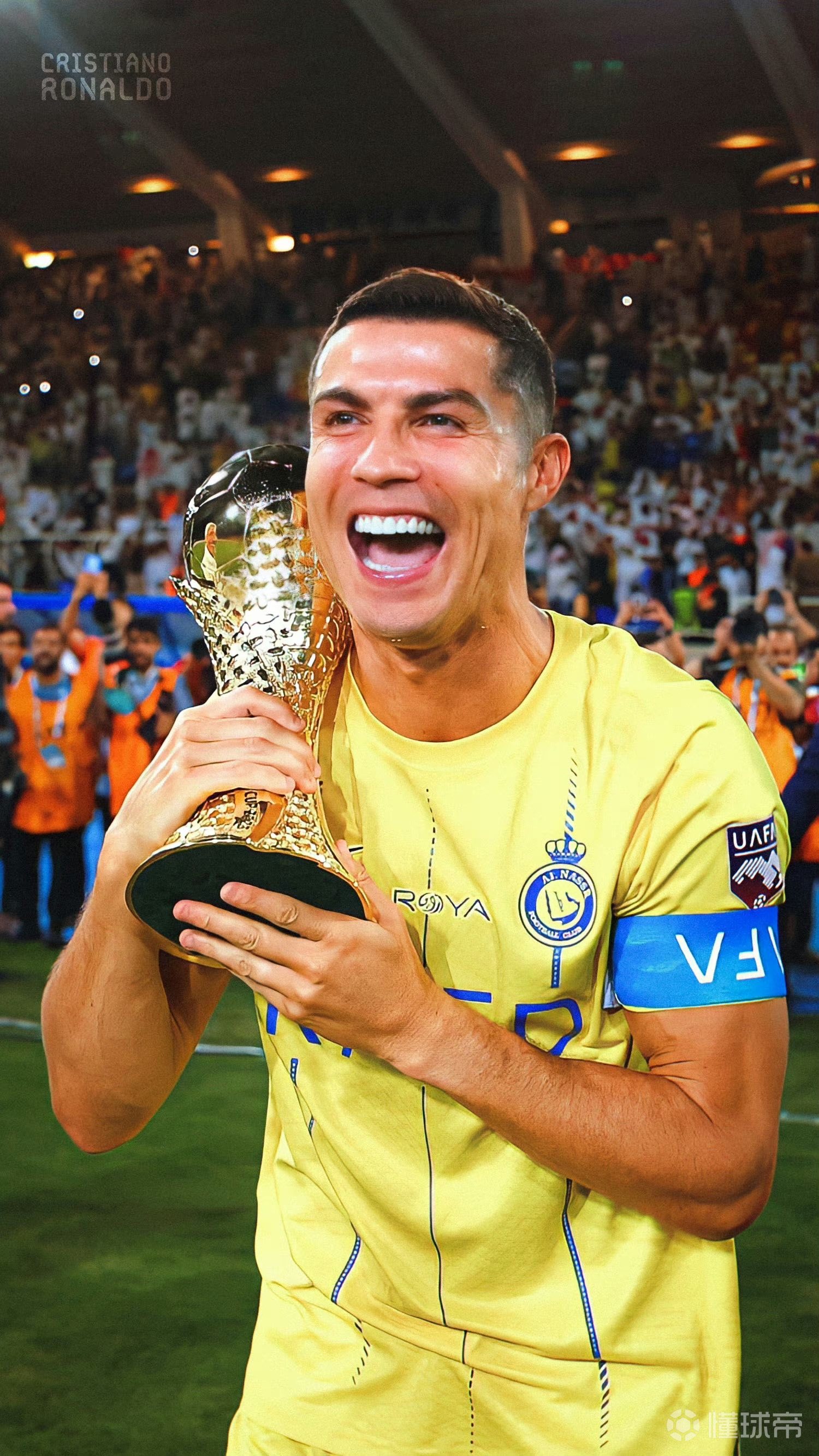 旭旭宝宝将直播梦幻西游？难道是要改行了？网友：DNF紧急开会！